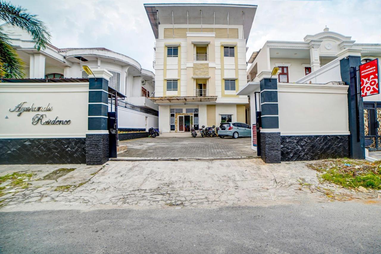 Oyo 91170 Ayahanda Residence Medan Exterior photo