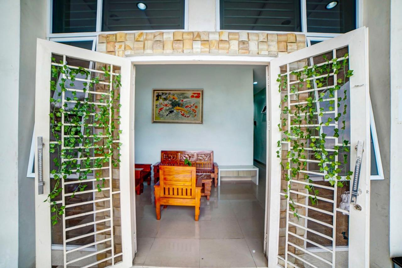 Oyo 91170 Ayahanda Residence Medan Exterior photo